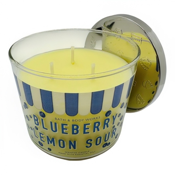 NEW Bath and Body Works 3 Wick Candle - Picture 2 of 3